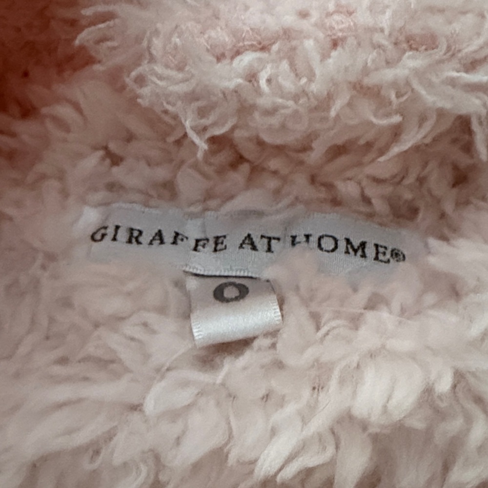 Giraffe at Home Pink Fuzzy Robe - Picture 2 of 3